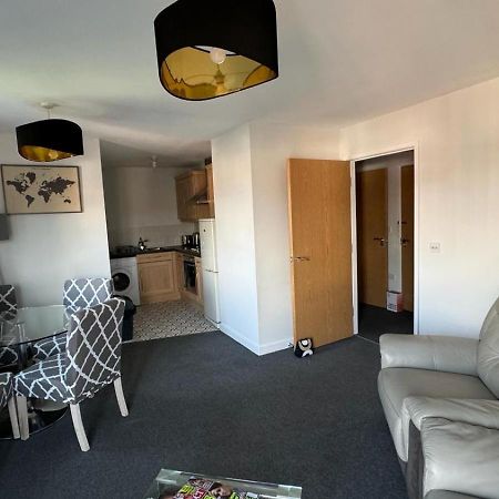 Spacious 1 Bedroom Apartment In Wigan Shevington 외부 사진