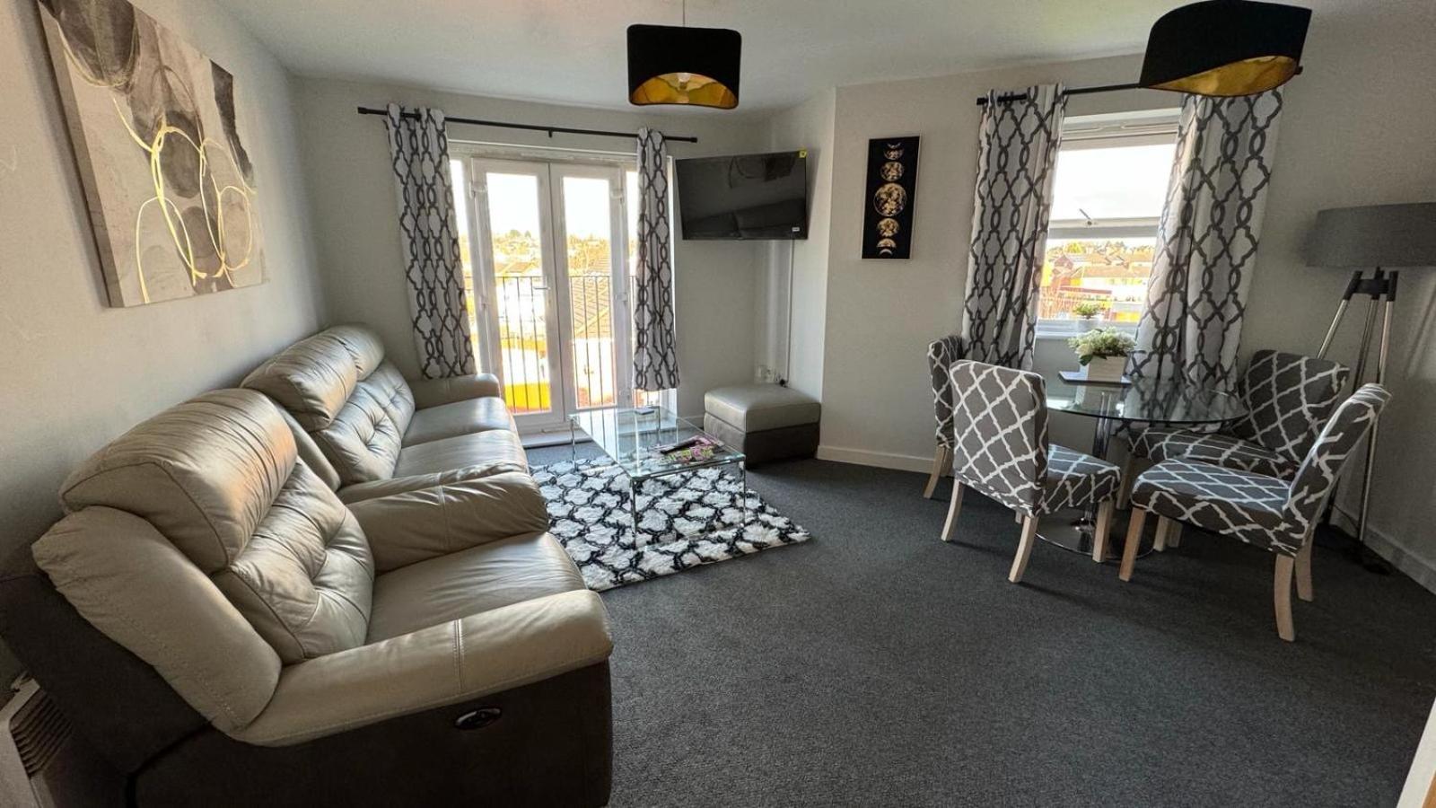 Spacious 1 Bedroom Apartment In Wigan Shevington 외부 사진